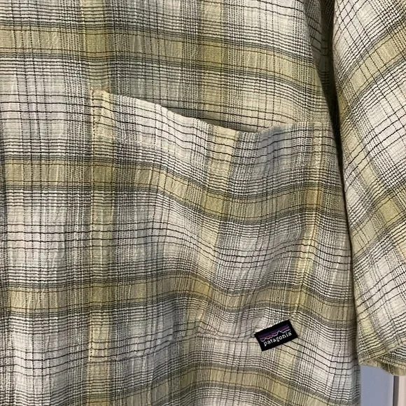 Patagonia Men's Go To Shirt Plaid 
Size Medium - Picture 8 of 10